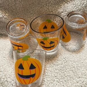 ****Donated***Halloween theme plastic cups set of 4